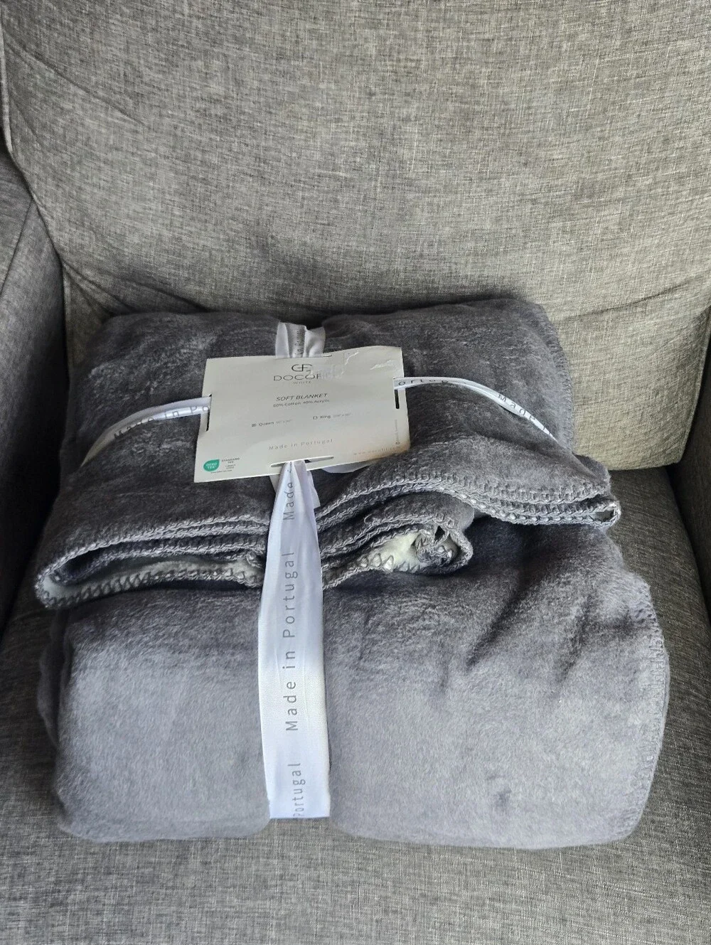 NWT “Docofil White” Soft Queen Blanket Dark Gray Reversible Light Gray Portugal